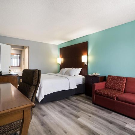 Americas Best Value Inn And Suites Blytheville Buitenkant foto