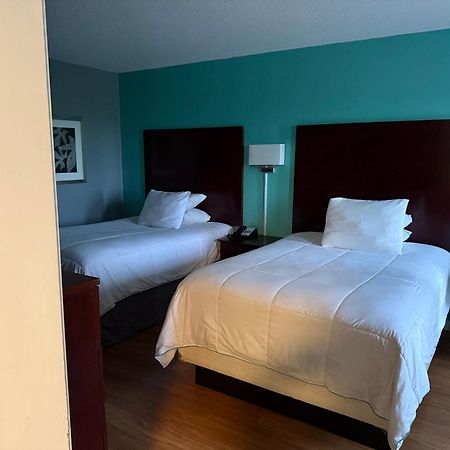 Americas Best Value Inn And Suites Blytheville Buitenkant foto