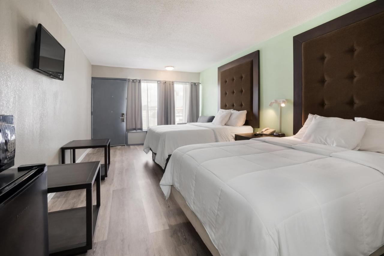 Americas Best Value Inn And Suites Blytheville Buitenkant foto
